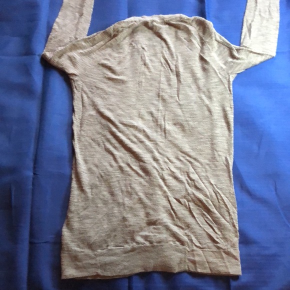 American Eagle Lightweight Grey Cardigan - Picture 2 of 11